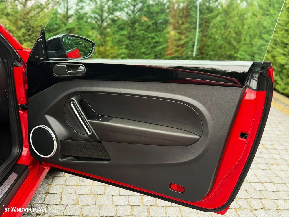 VW New Beetle 2.0 TSI Sport DSG - 24