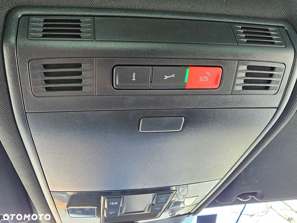 Volkswagen Tiguan - 16