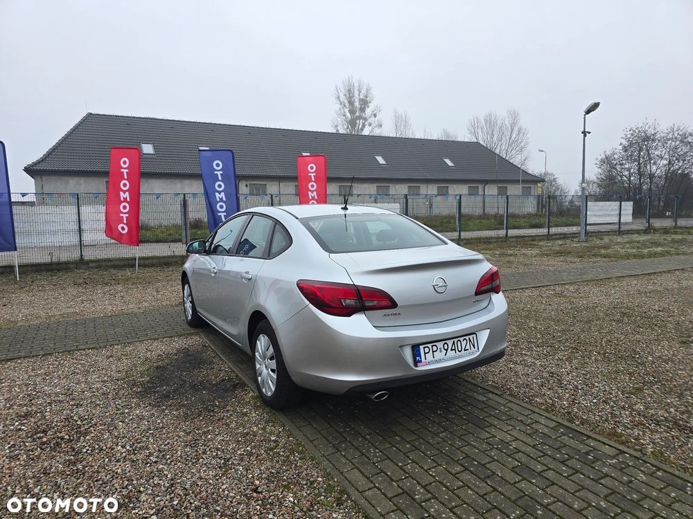 Opel Astra 1.4 T Active EU6 - 8