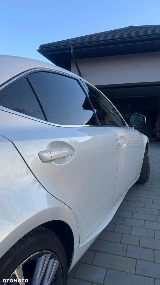 Lexus IS 200t / 300 Elegance - 3