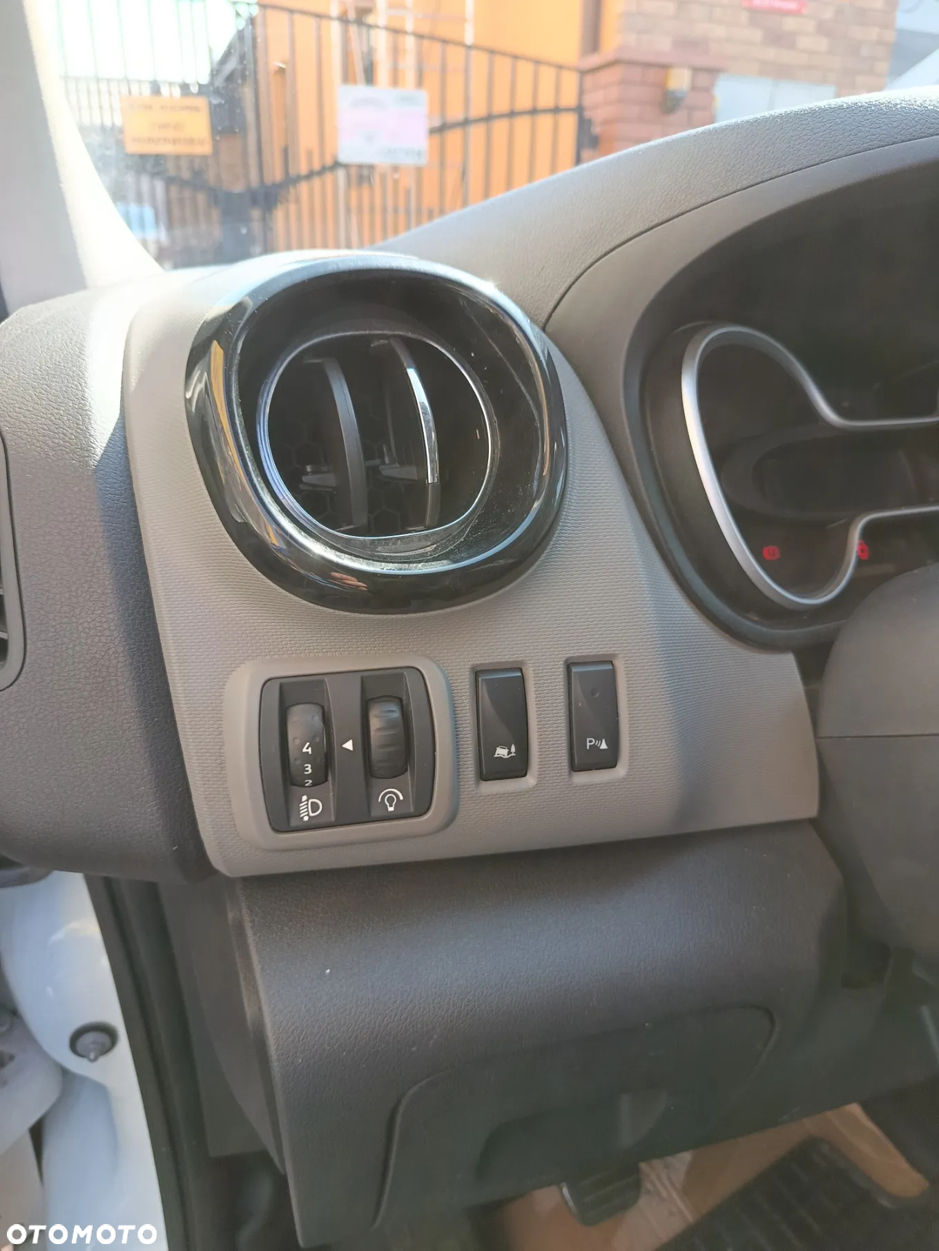 Renault Trafic - 19