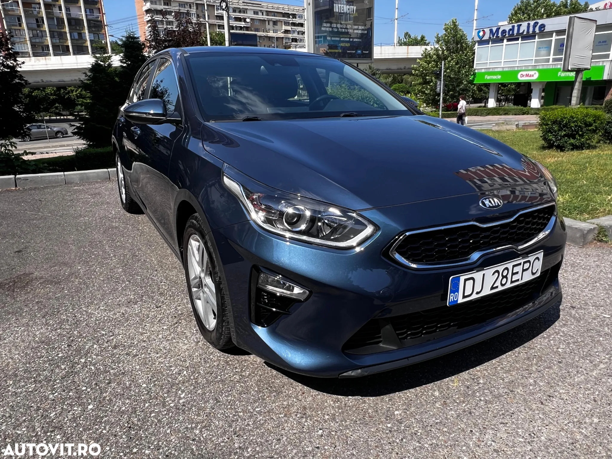 Kia Ceed 1.0 T-GDI 120 OPF Edition 7 - 10