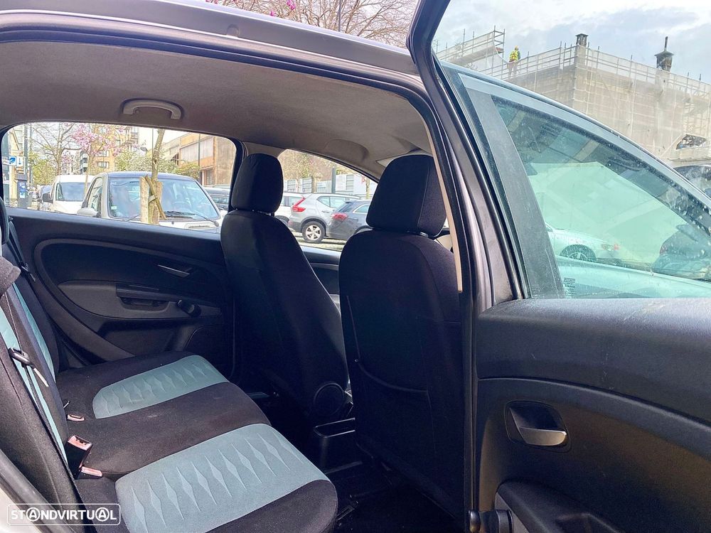 Fiat Grande Punto 1.3 M-Jet Active - 21