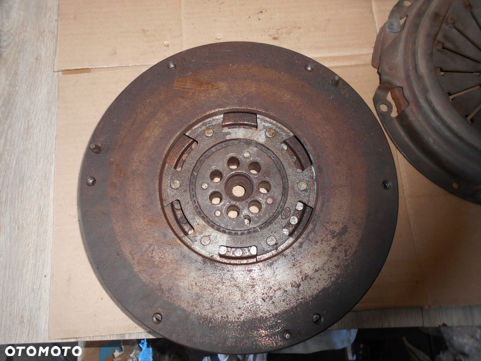 SPRZĘGŁO KOŁO DWUMASOWE IVECO DAILY 3,0 HPI 2011r - 3