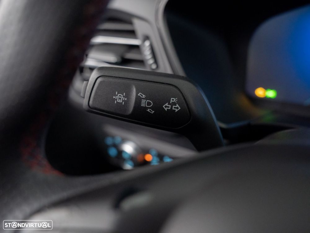 Ford Kuga 2.5 PHEV ST-Line X - 23