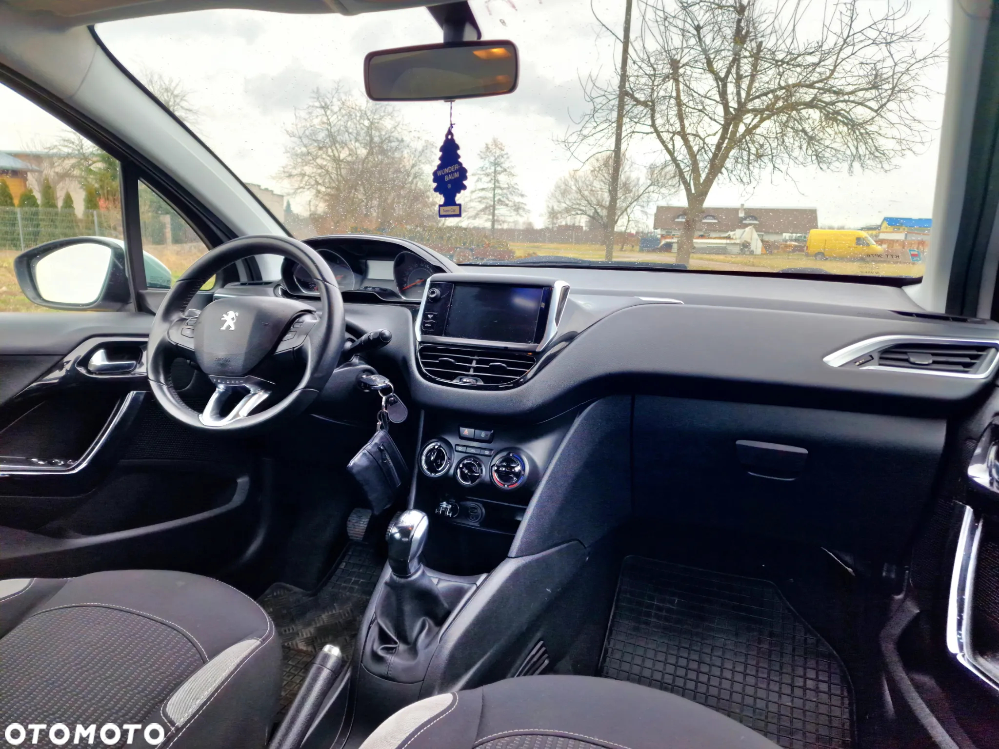 Peugeot 208 82 PureTech Style - 11