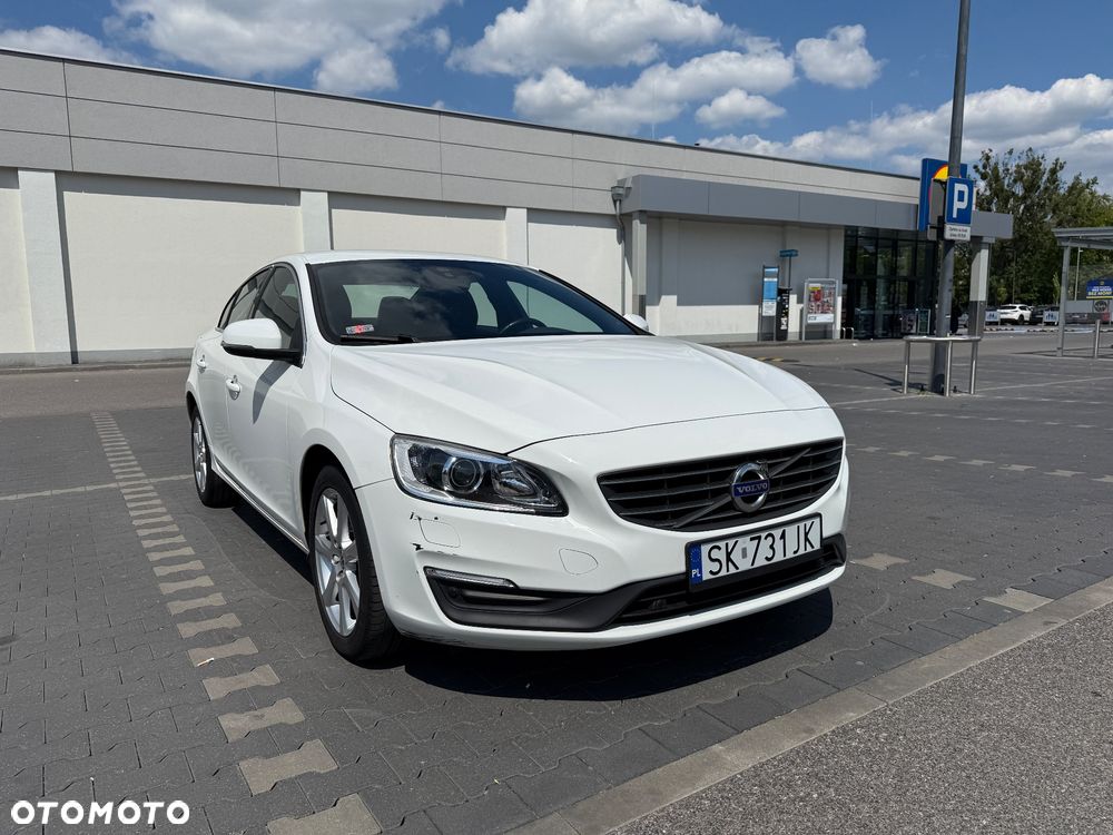 Volvo S60 D3 Drive-E Momentum - 9