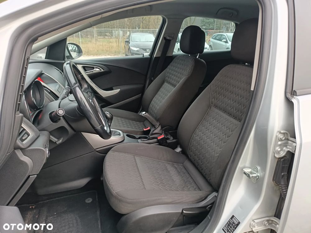 Opel Astra 1.4 Turbo - 10