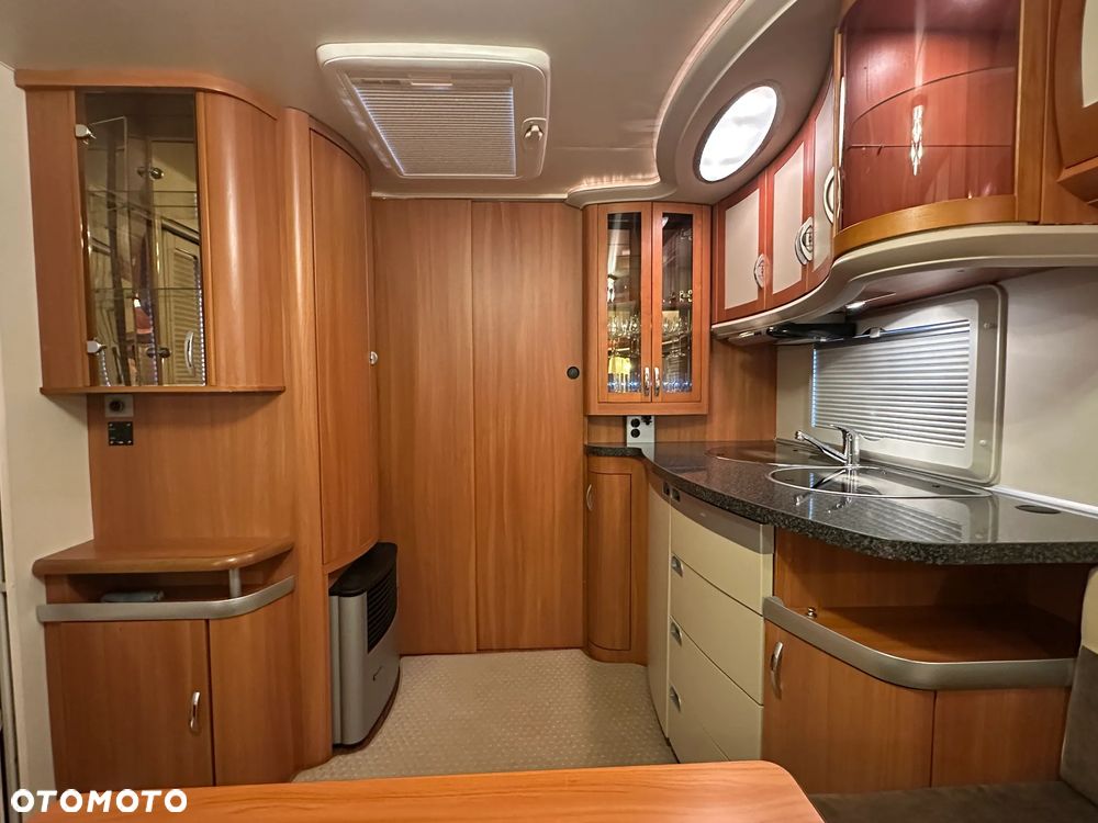 Hobby 560 WLU z napędem i markizą FIAMMA elektryczną. !!! RATY !!! - 15