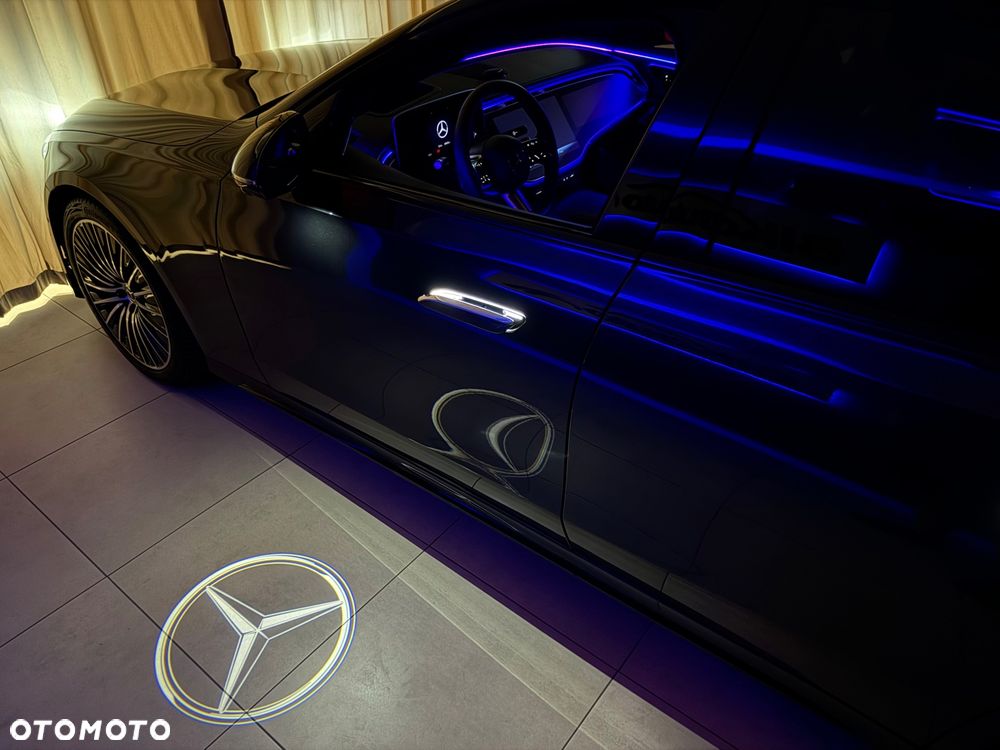 Mercedes-Benz Klasa E 220 d mHEV 4-Matic AMG 9G-Tronic - 40