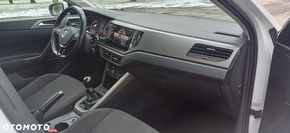 Volkswagen Polo 1.6 TDI SCR Comfortline - 6