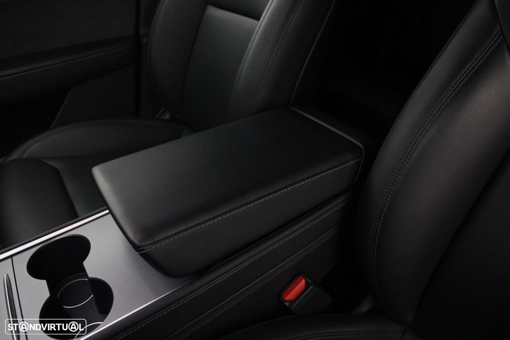 Tesla Model Y Long Range Tração Integral - 26