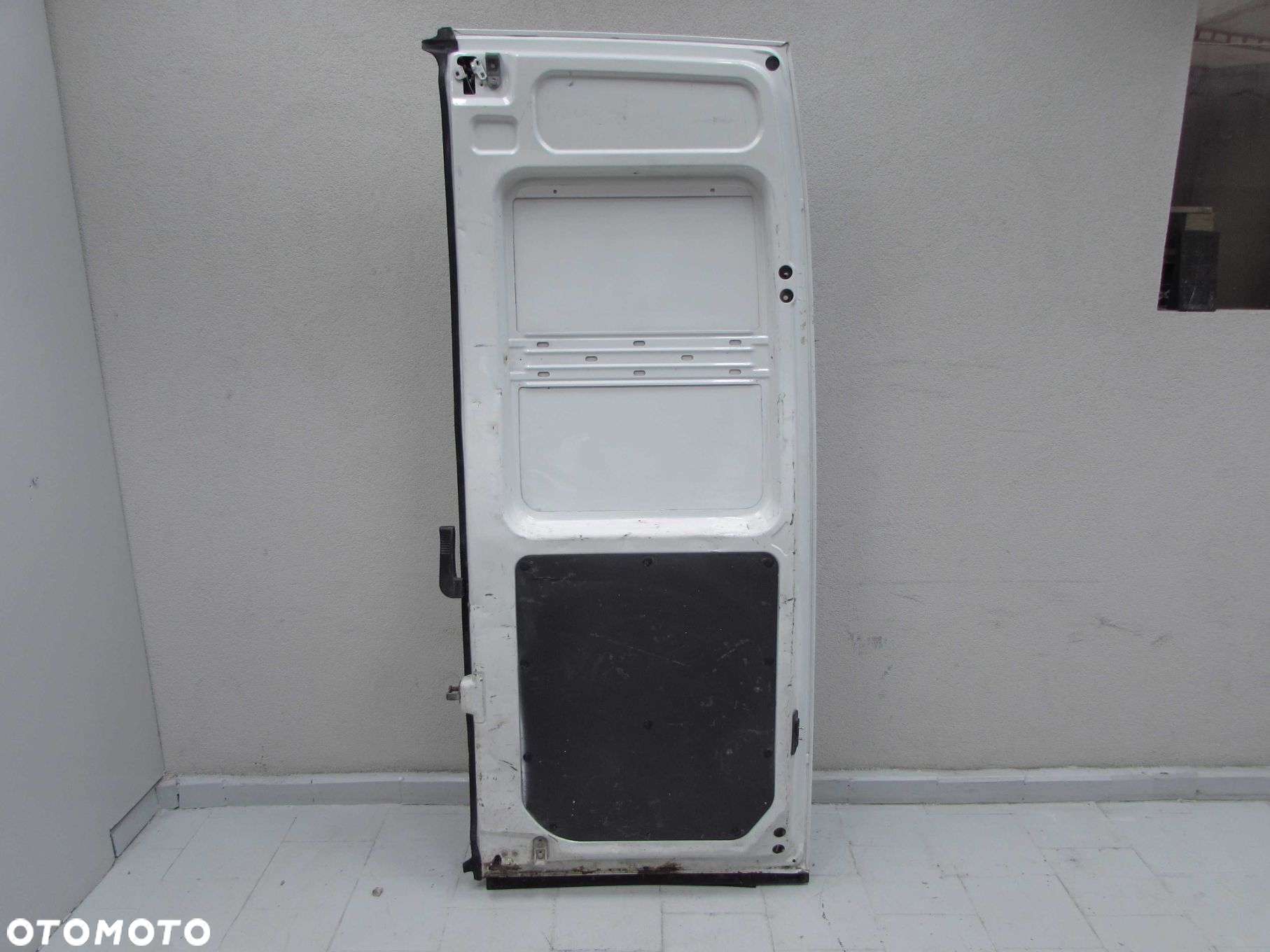 IVECO DAILY IV LIFT 06-14 DRZWI TYL TYLNE LEWE BIALE H2 - 11
