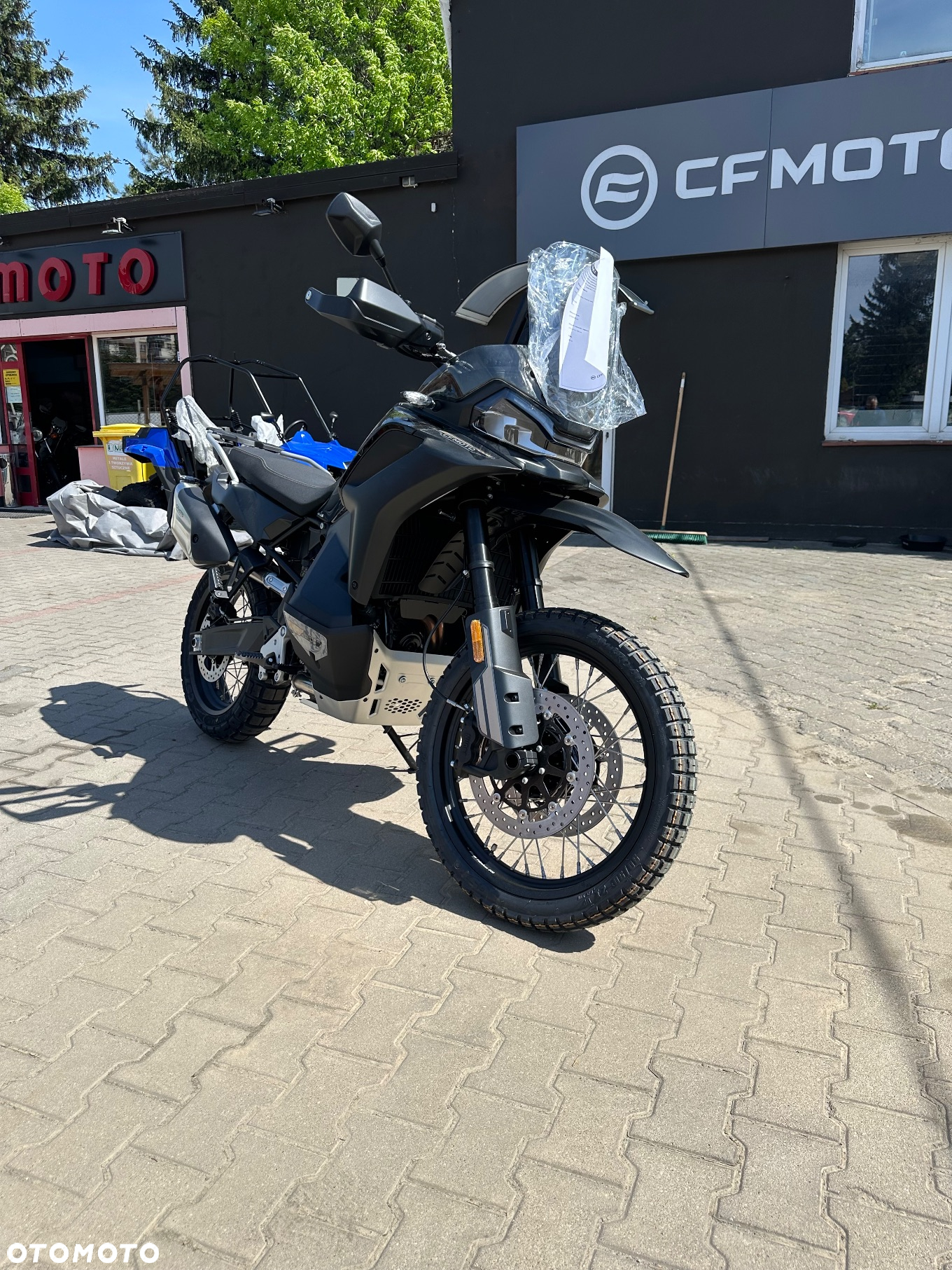 CFMoto MT - 8