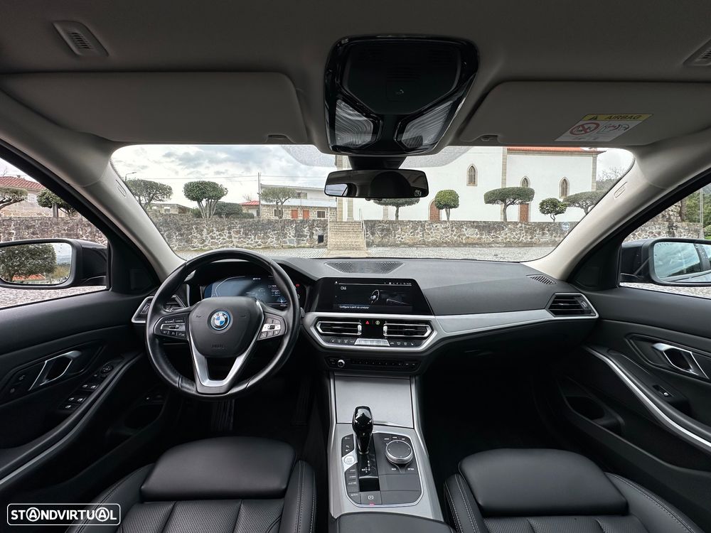 BMW 330 e Aut. Luxury Line - 31