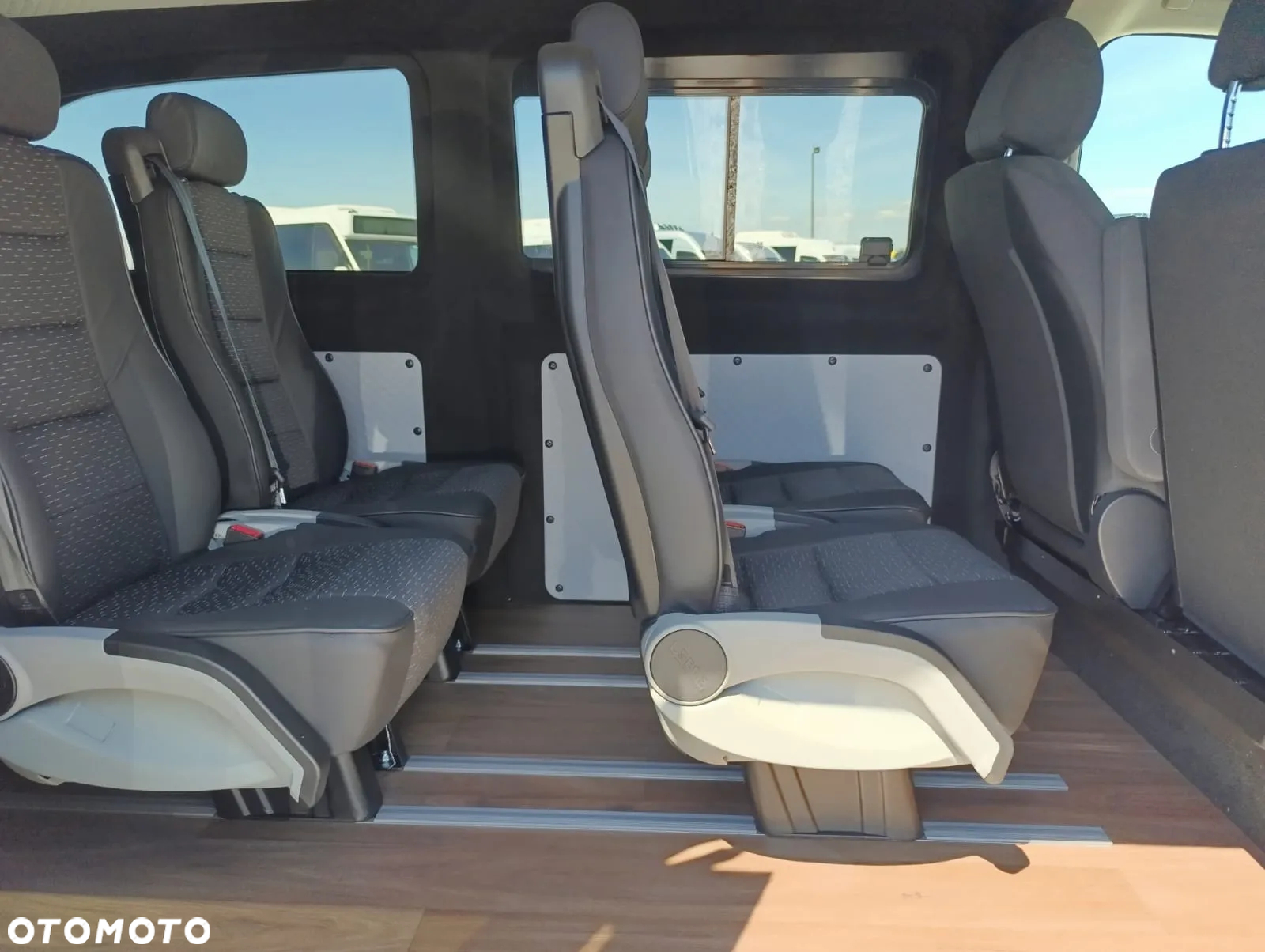 Mercedes-Benz eVito - 19