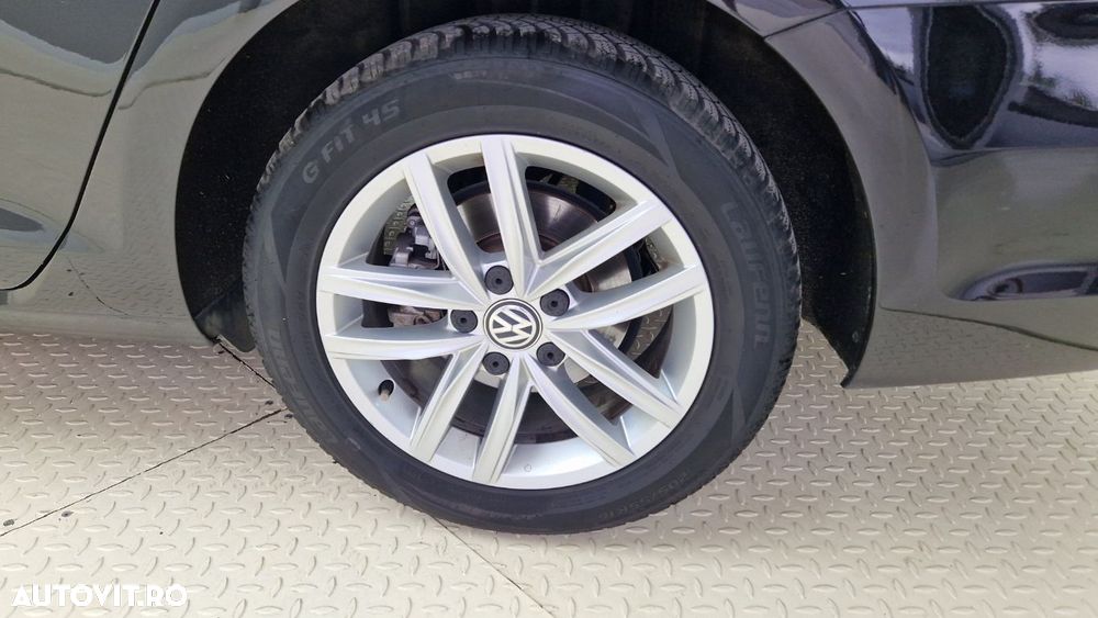 Volkswagen Golf - 18