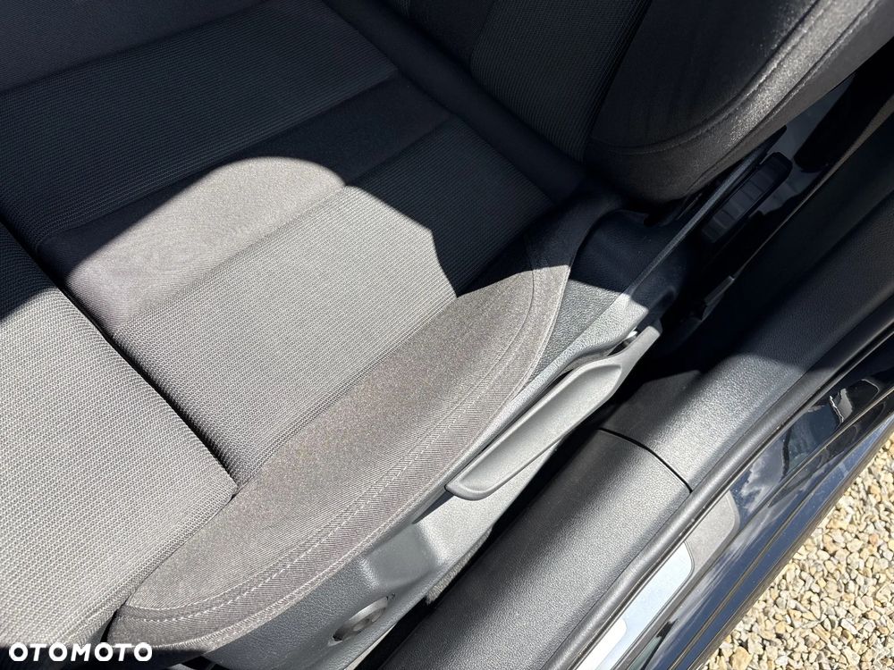 Audi A4 Limousine 35 TFSI mHEV Advanced S tronic - 14