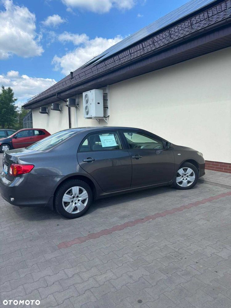 Toyota Corolla - 3