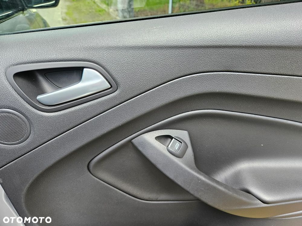 Ford Kuga 2.0 TDCi 4x4 Titanium - 33