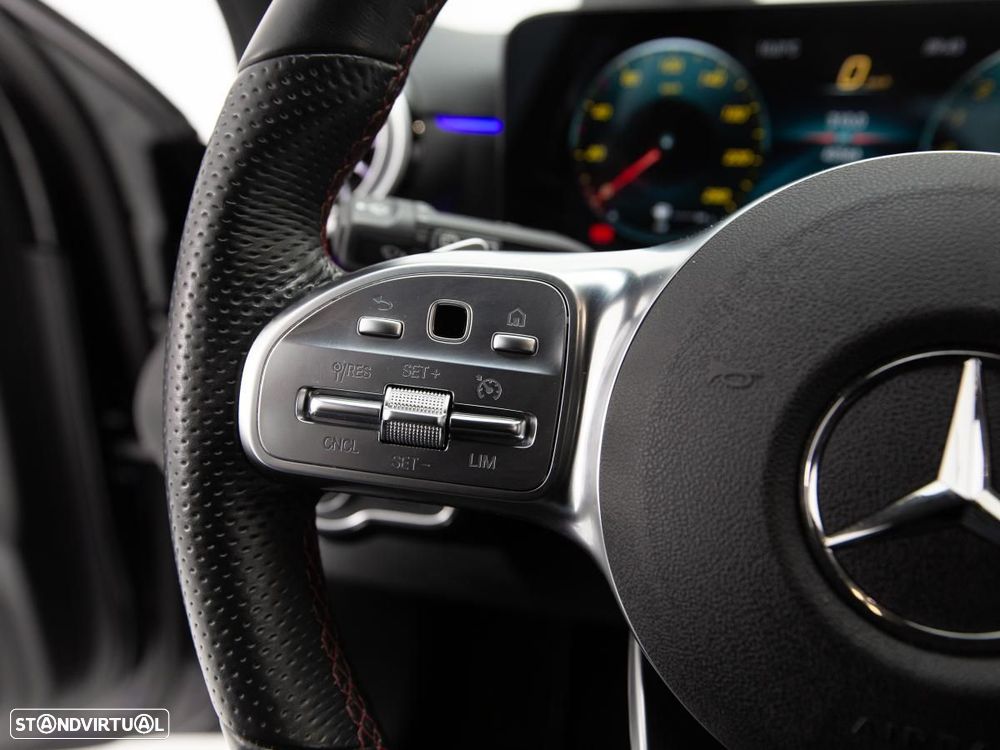Mercedes-Benz A 250 e AMG Line - 19