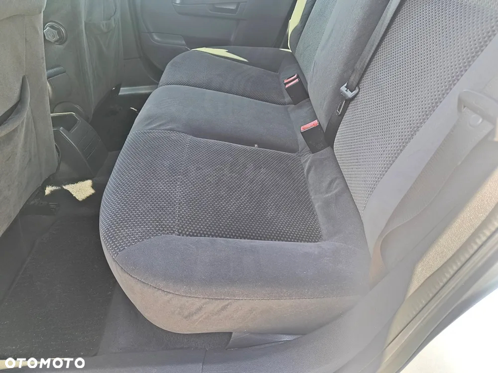 Opel Astra 1.6 Enjoy - 16