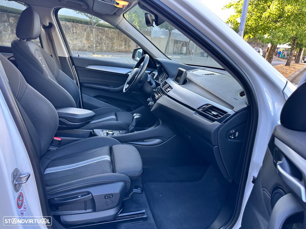 BMW X1 18 d sDrive Auto Line Sport - 39