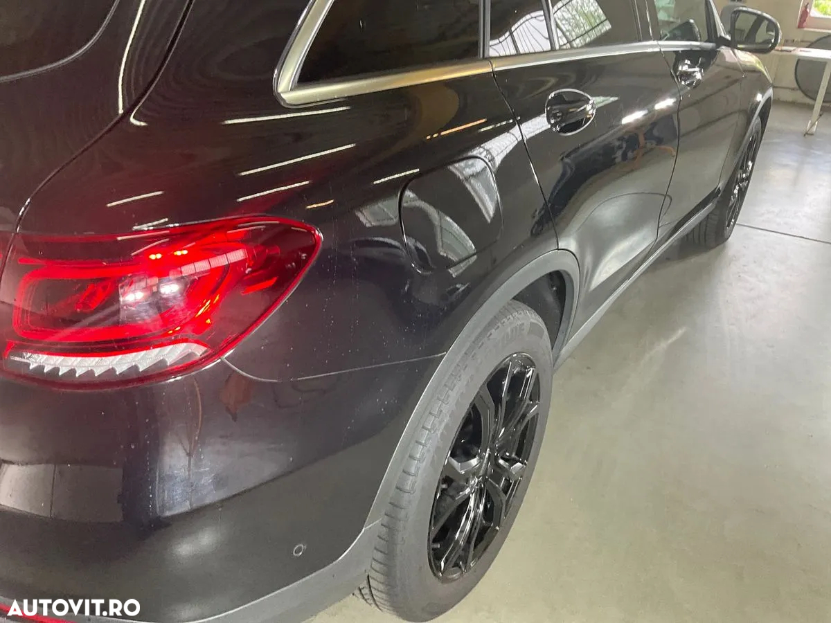 Mercedes-Benz GLC 300 d 4MATIC - 6