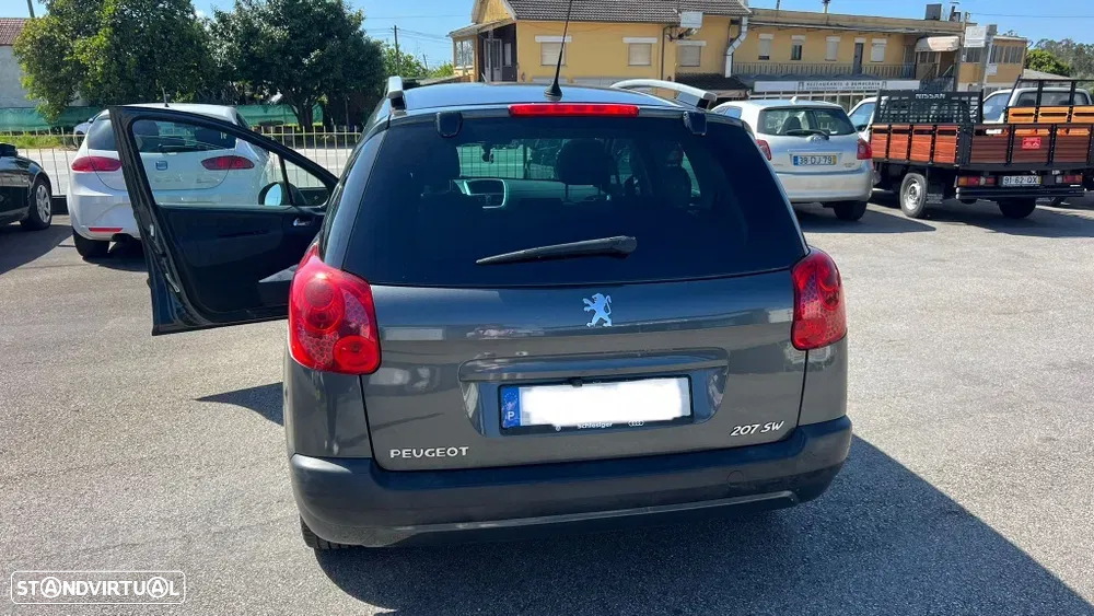 Peugeot 207 SW 120 VTi Escapade - 2