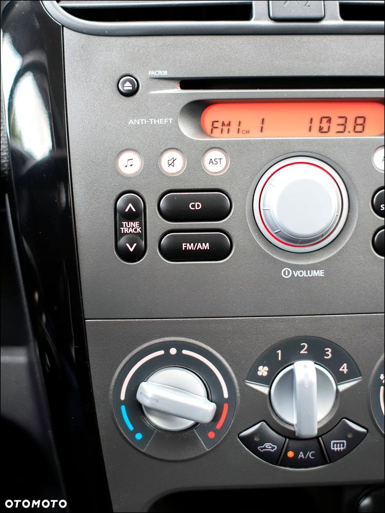 Suzuki Splash - 24