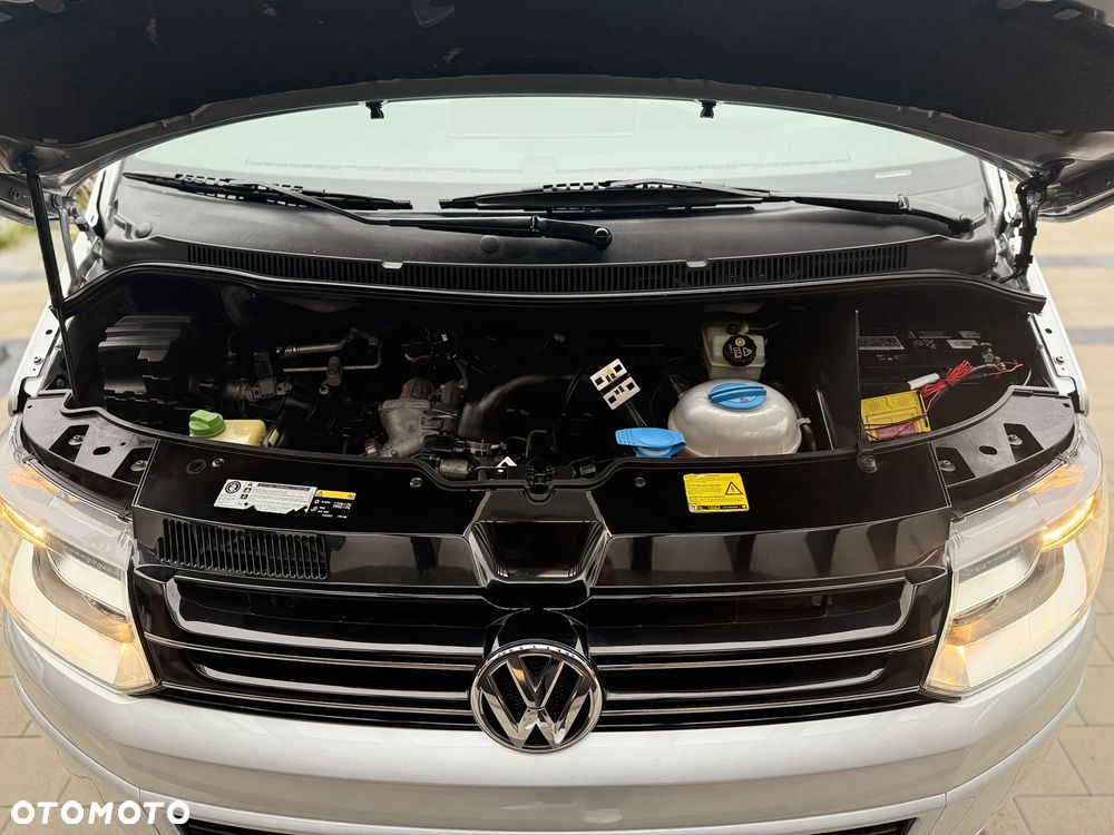 Volkswagen Multivan - 21