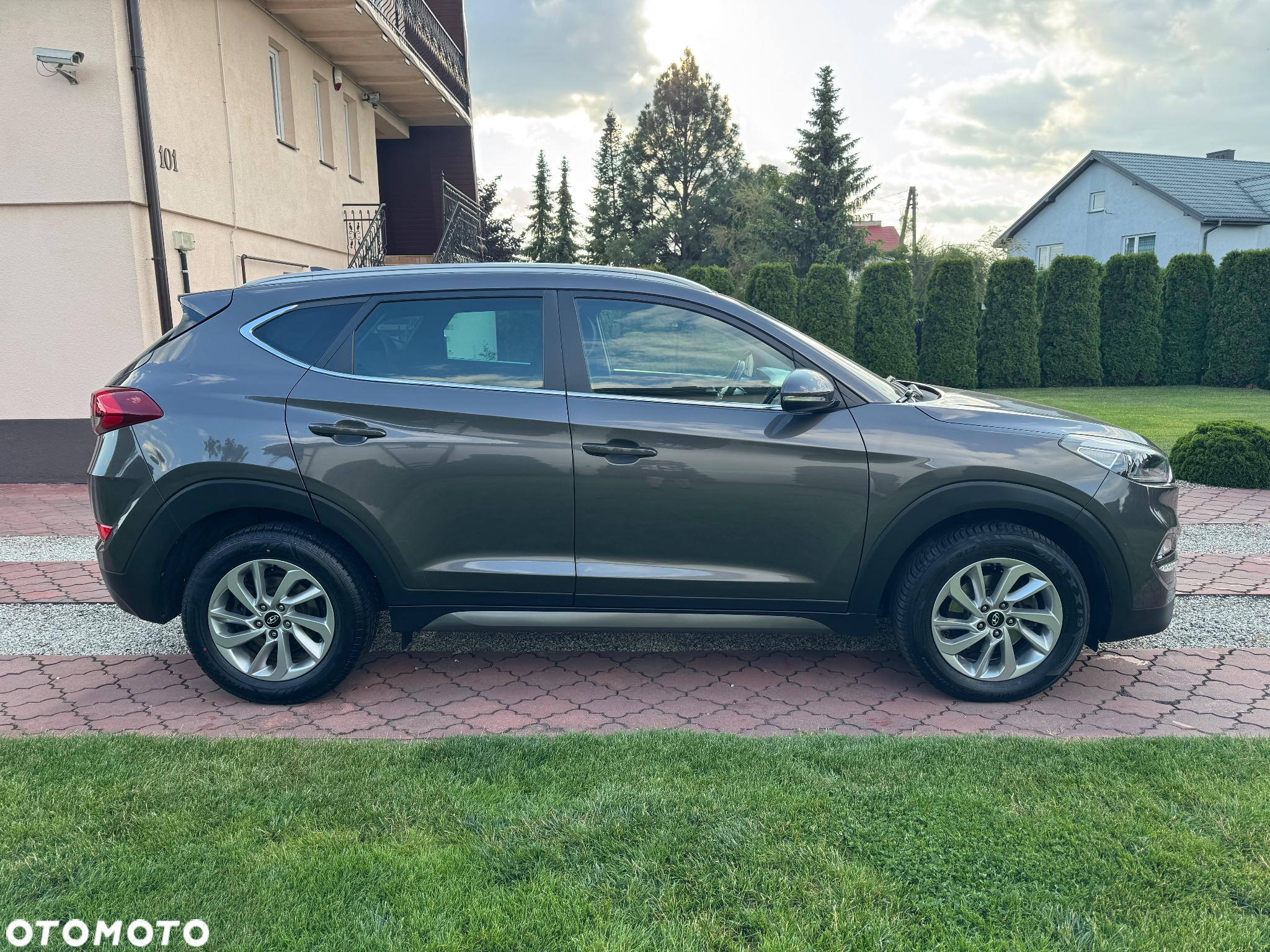 Hyundai Tucson 2.0 CRDi 4WD Automatik Premium - 8