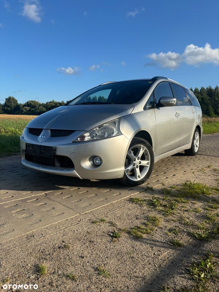Mitsubishi Grandis 2.0 DI-D 7-Sitzer Intense - 4