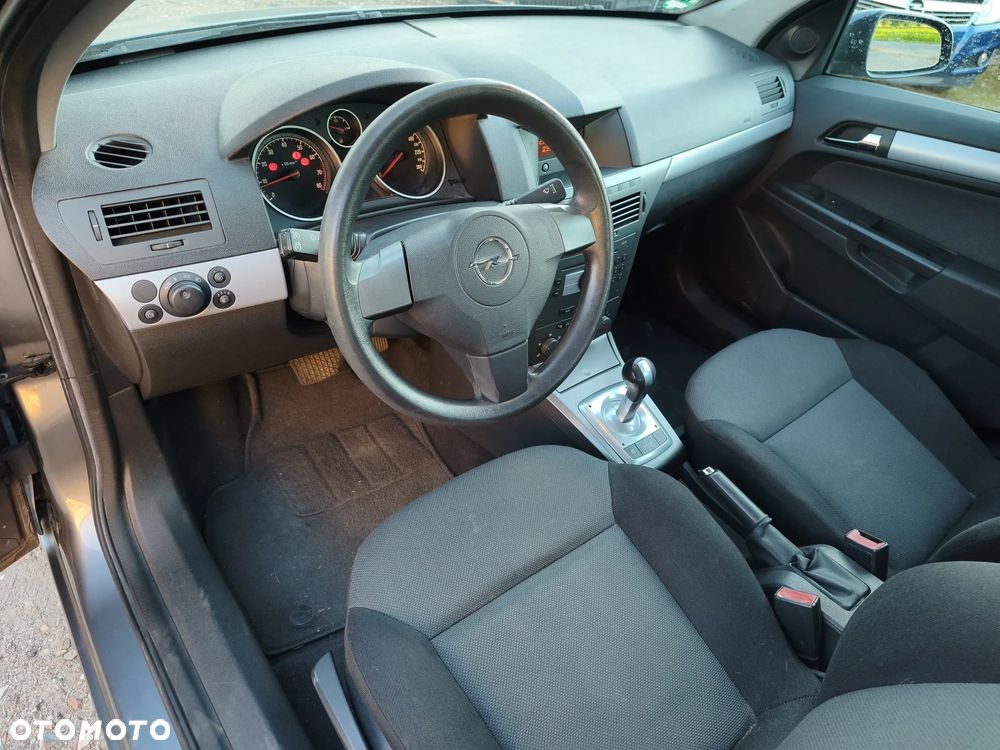 Opel Astra 1.6 Sport Easytronic - 12