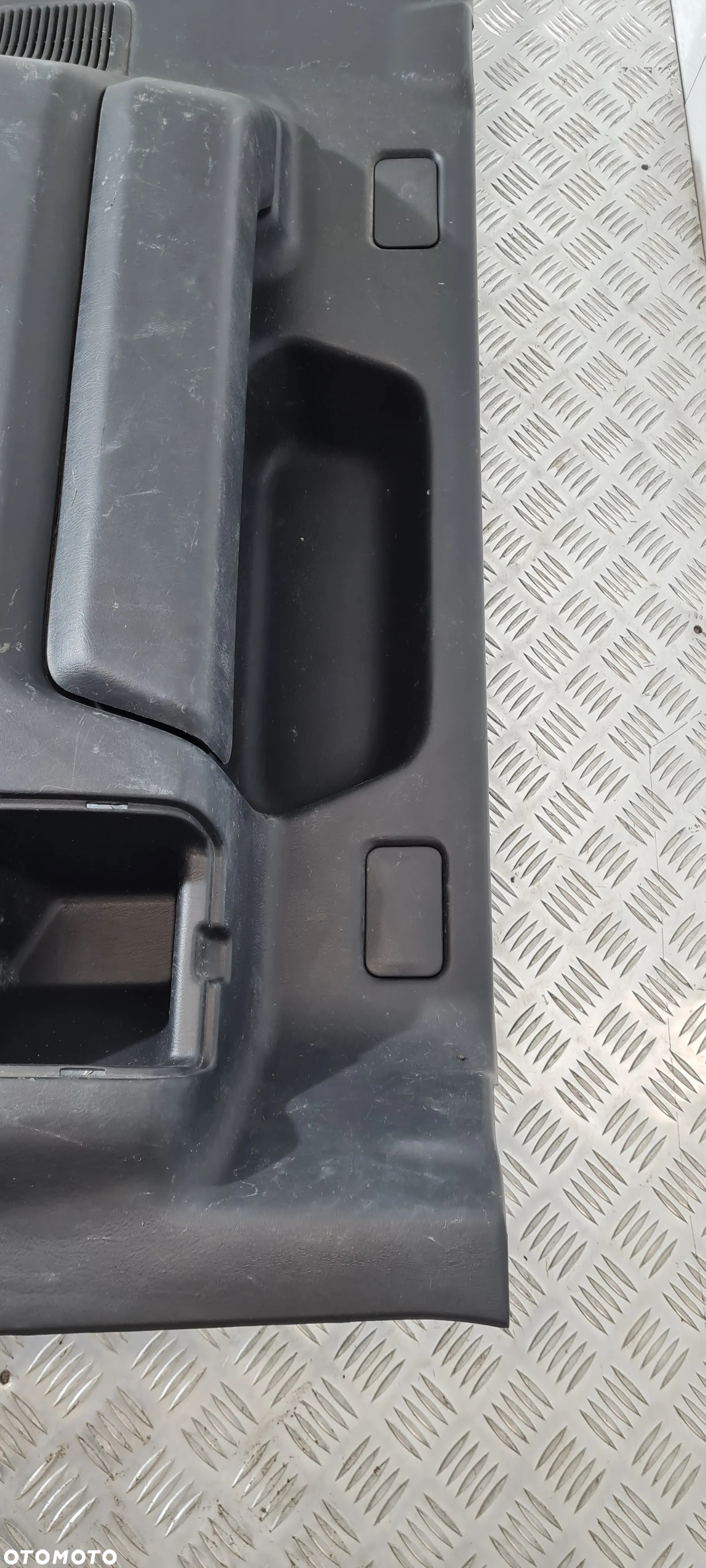 Suzuki Jimny Tapicerka Boczek Bagażnika - 15