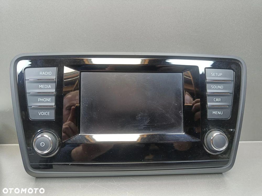 Radio Ekran Skoda Octavia 3 III Czytnik Multimediów Wyświetlacz 5E0035840A 5E0919605B - 2