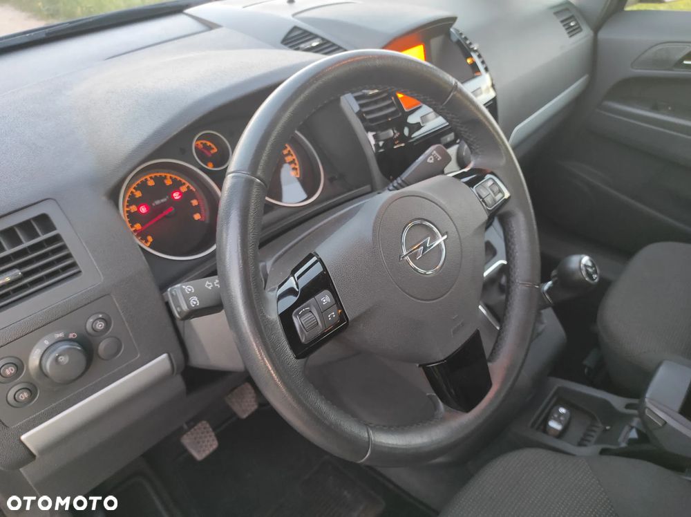 Opel Zafira 1.8 Active - 26