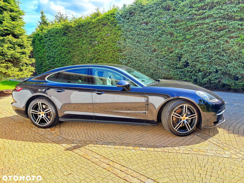 Porsche Panamera 4S - 1