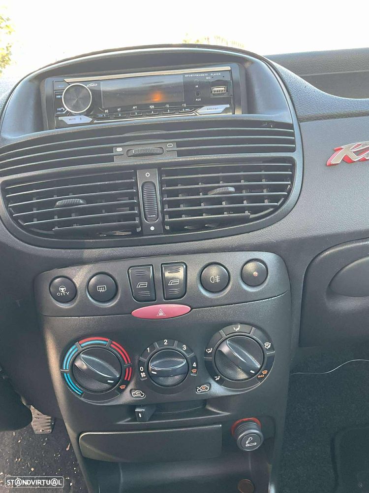 Fiat Punto 1.2 16V ELX - 13