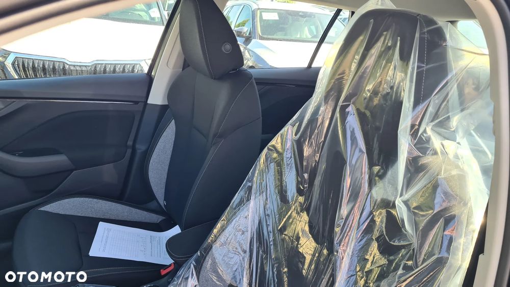 Skoda Kamiq 1.5 TSI Drive DSG - 10