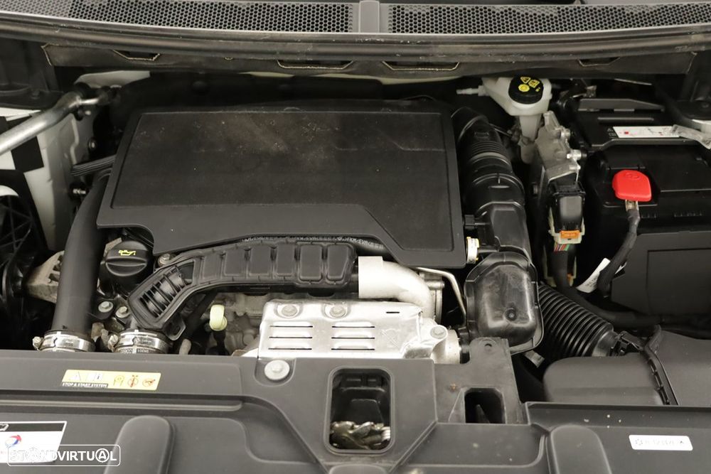 Peugeot 3008 1.2 PureTech GT EAT8 - 26