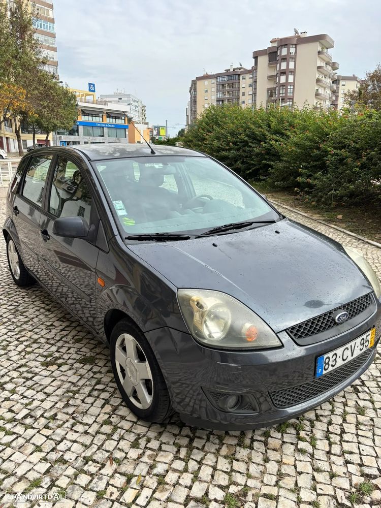 Ford Fiesta - 8