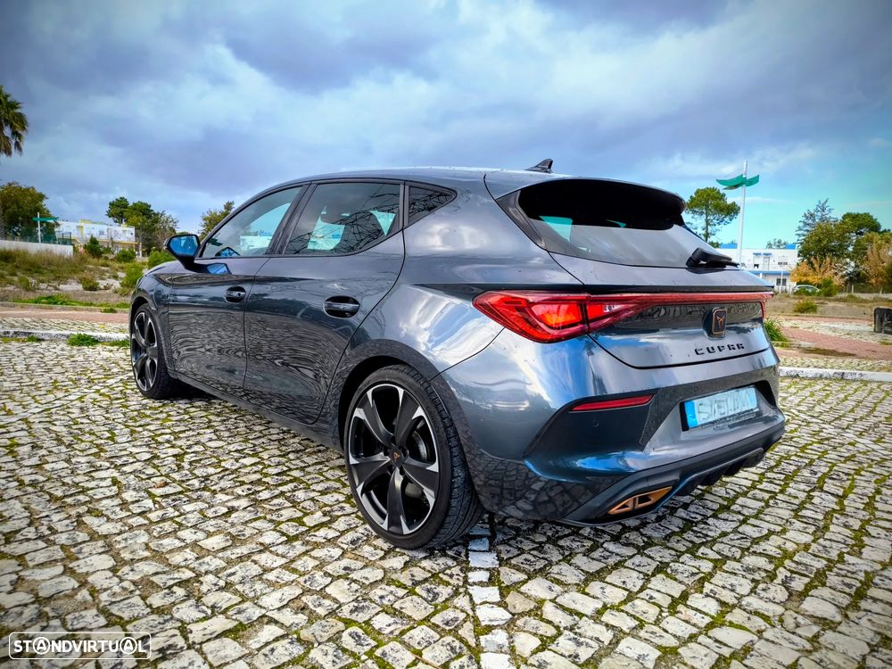 Cupra Leon 1.4 e-Hybrid (180 kW System) VZ - 4