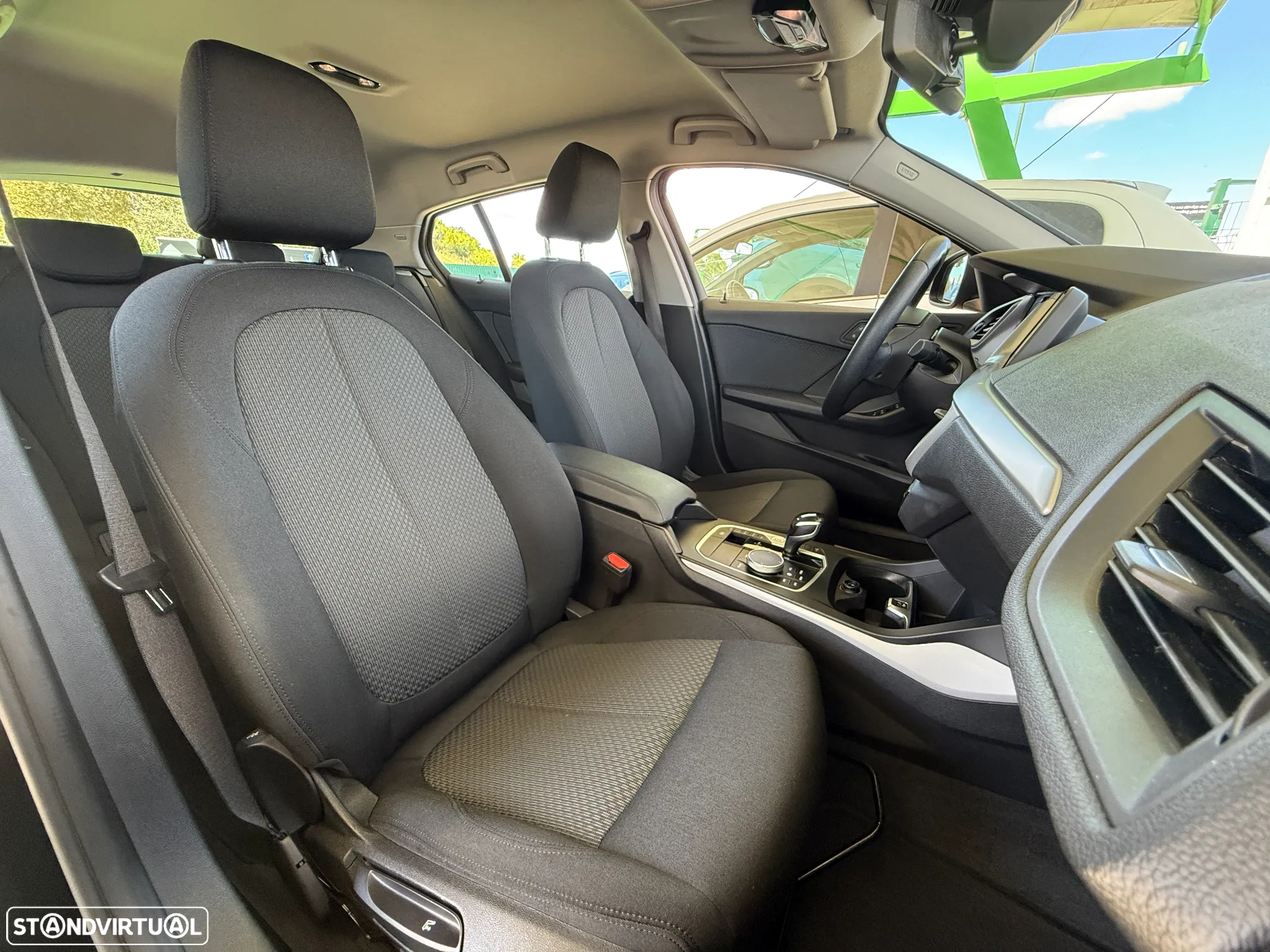 BMW 116 d Pack Color Vision Auto - 30