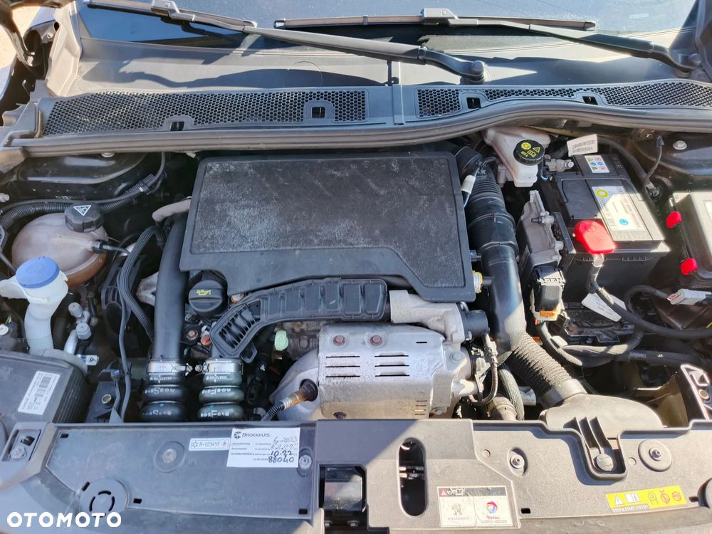 Peugeot 208 1.2 PureTech Allure S&S - 37