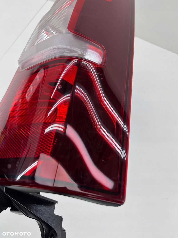 PEUGEOT RIFTER PRAWA LAMPA TYŁ 9820554880 - 6