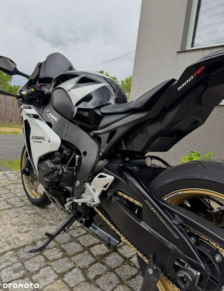 Honda CBR - 8