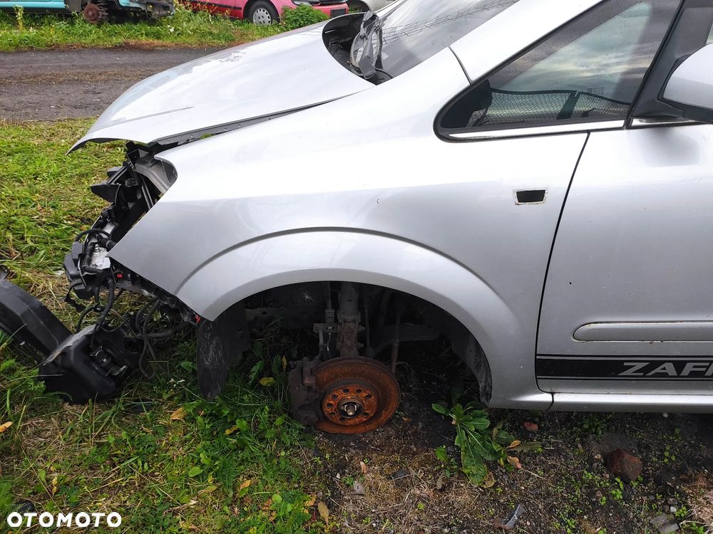 Opel Zafira B 08r silnik 1.8 16v lakier z157 na części - 8