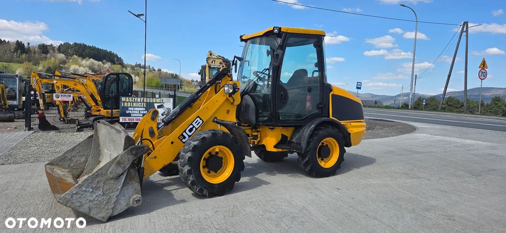 JCB 406 - 7