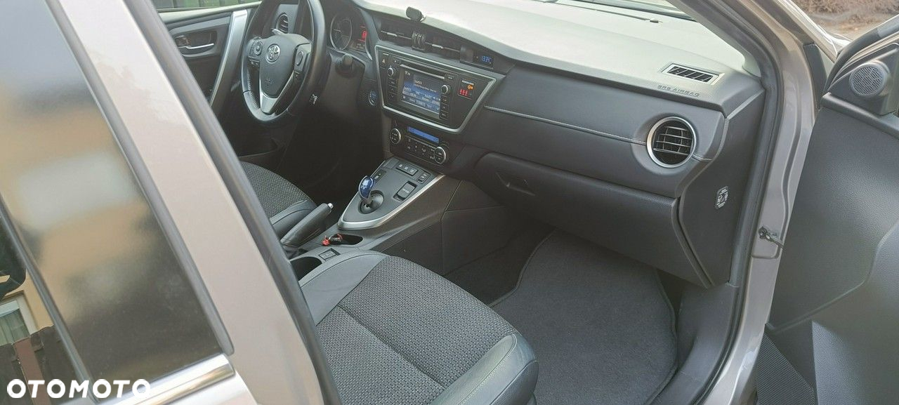 Toyota Auris - 25